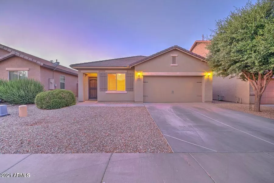 4582 W CRESCENT Road, Queen Creek, AZ 85144