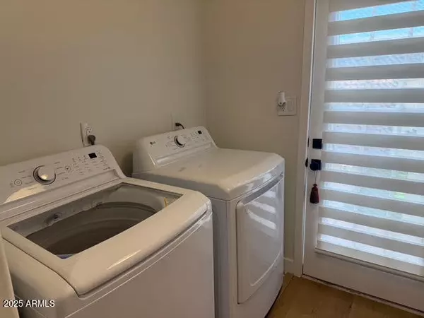 Phoenix, AZ 85013,6540 N 7TH Avenue #49