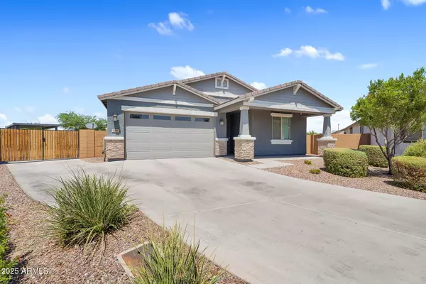 568 W LOWELL Drive, San Tan Valley, AZ 85140