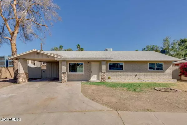 1112 W DRAGOON Avenue, Mesa, AZ 85210