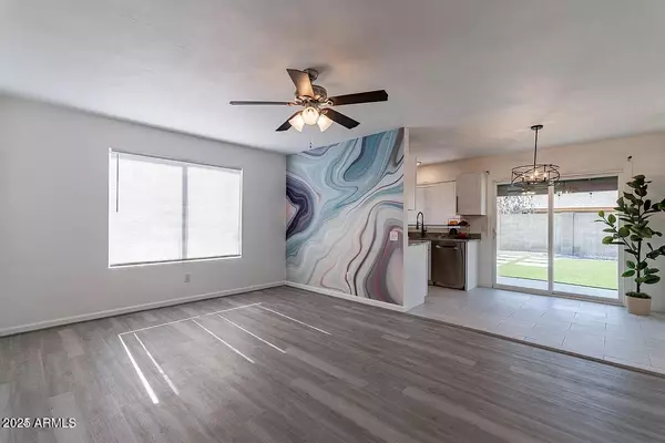 Phoenix, AZ 85027,3022 W BLACKHAWK Drive
