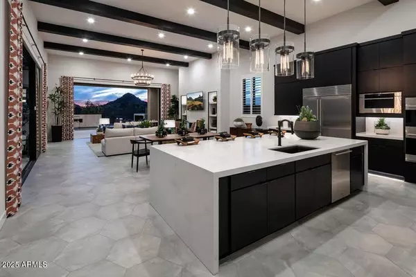 Phoenix, AZ 85016,2375 E CAMELBACK Road #600