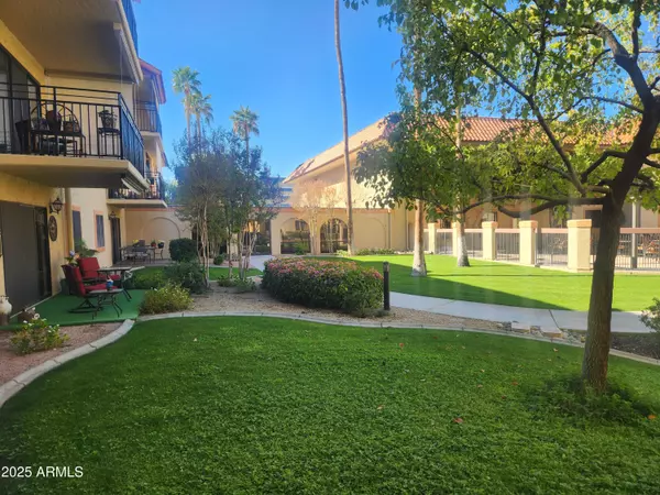 Sun City, AZ 85351,10330 W THUNDERBIRD Boulevard #C103