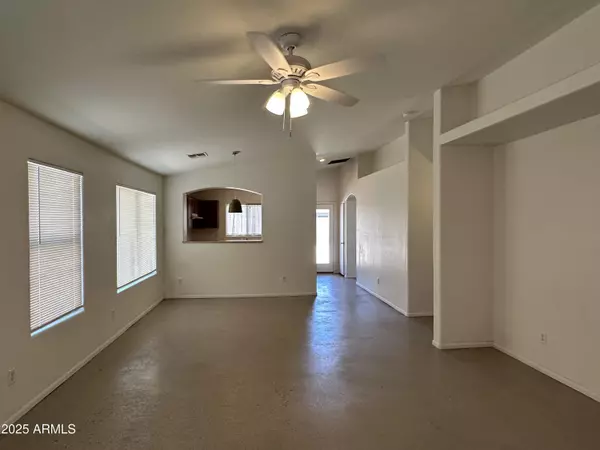 Phoenix, AZ 85041,1832 W LYDIA Lane