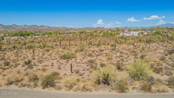 Apache Junction, AZ 85119,0 E Boulder ST Lot B -- #0