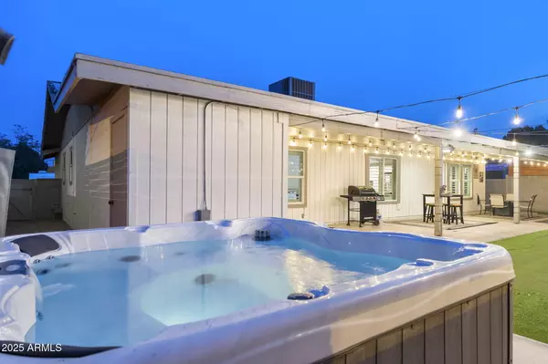 Tempe, AZ 85282,2226 S KACHINA Drive