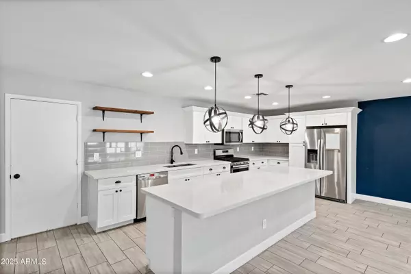 Tempe, AZ 85282,2226 S KACHINA Drive