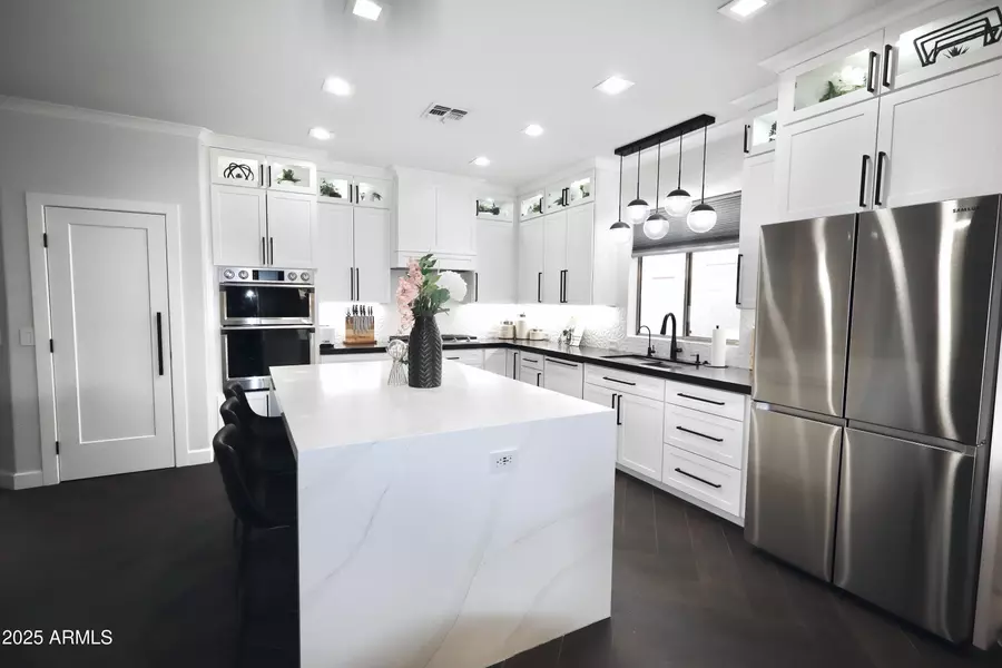 981 E STOTTLER Court, Gilbert, AZ 85296