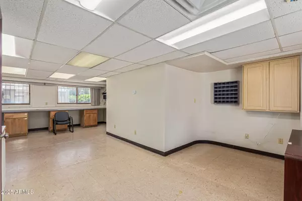 Phoenix, AZ 85021,8545 N BLACK CANYON Highway