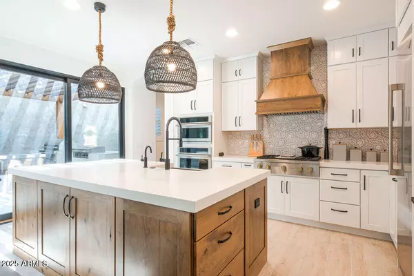 Gilbert, AZ 85295,3923 E GALVESTON Street