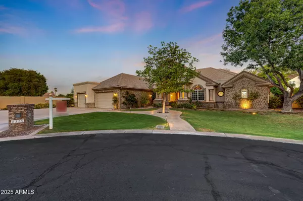 Tempe, AZ 85284,8375 S HOMESTEAD Lane