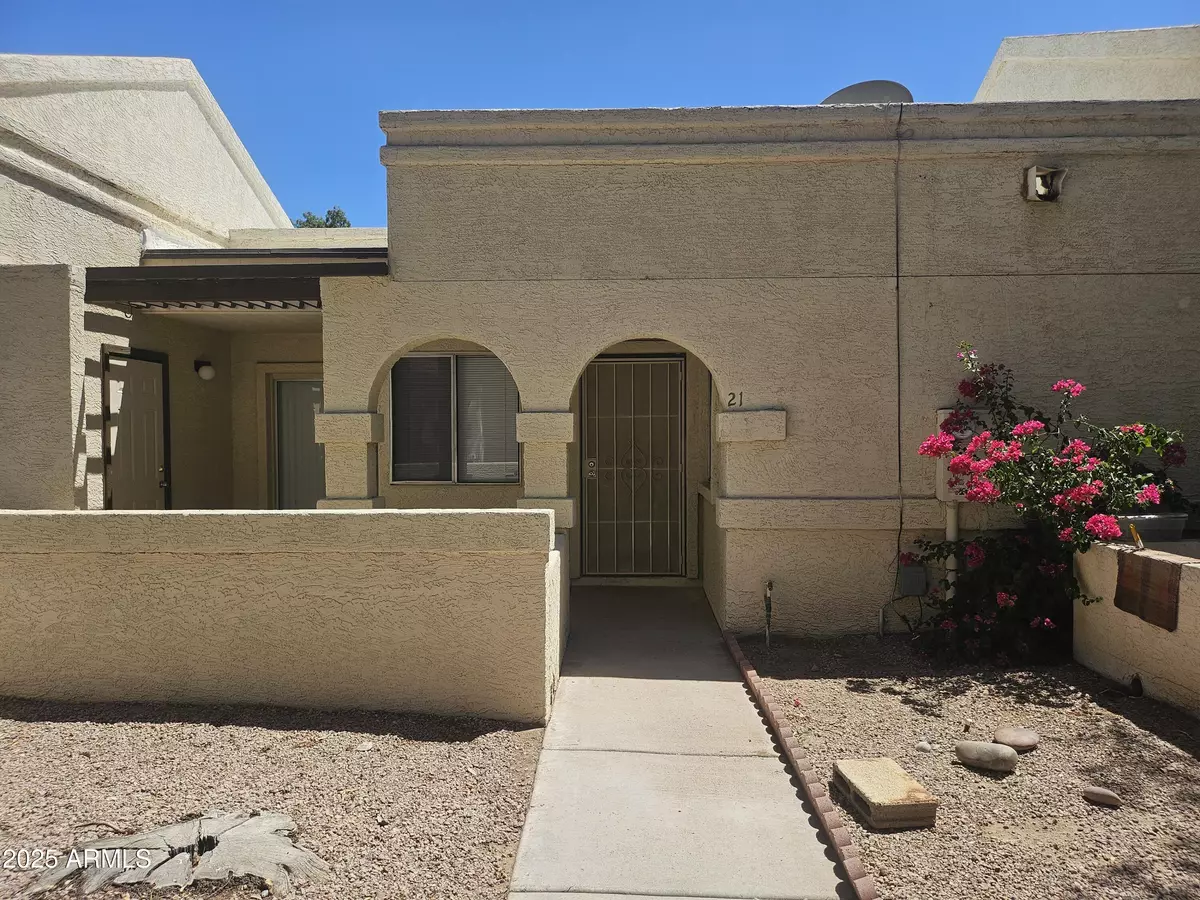 Chandler, AZ 85225,876 S NEBRASKA Street #21