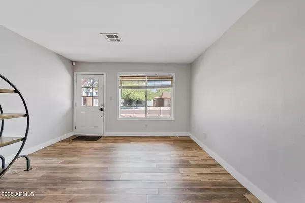 Tempe, AZ 85282,1241 E El Parque Drive