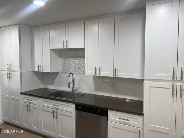 Tempe, AZ 85282,1816 E PALMCROFT Drive
