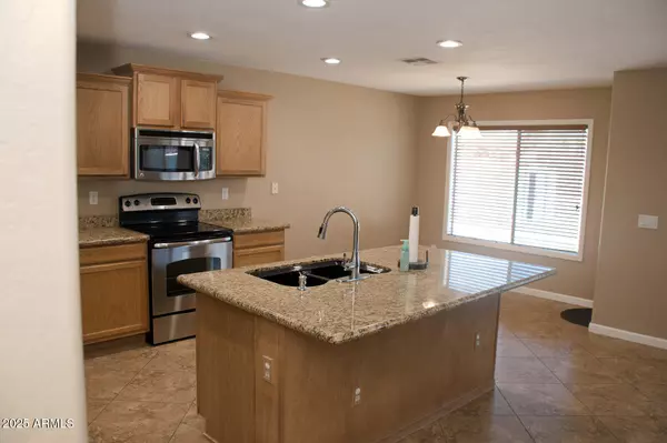 Apache Junction, AZ 85119,2104 E 36TH Avenue
