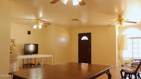 Phoenix, AZ 85042,2302 E Alta Vista Road