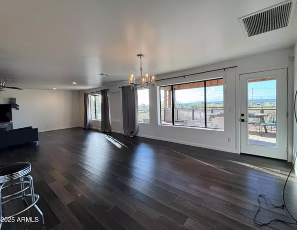 Phoenix, AZ 85041,1750 W Pearce Road