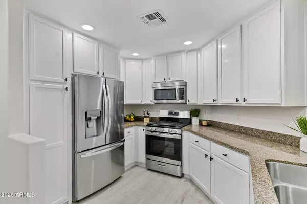 Phoenix, AZ 85054,5350 E Deer Valley Drive #1276