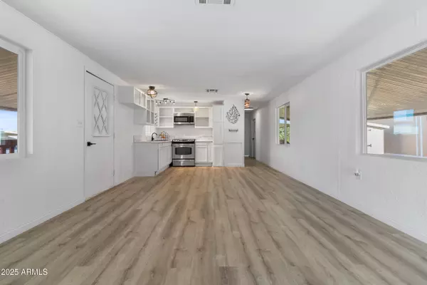 Tempe, AZ 85283,400 W BASELINE Road #100