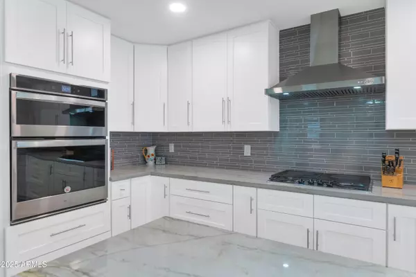 Phoenix, AZ 85014,1127 E FERN Drive