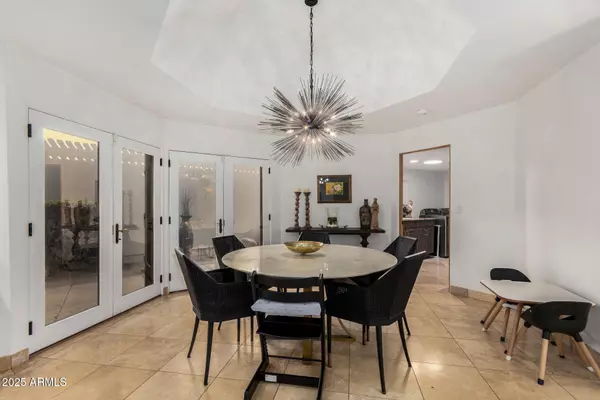 Phoenix, AZ 85016,2737 E ARIZONA BILTMORE Circle #4