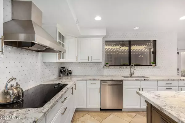 Phoenix, AZ 85016,2737 E ARIZONA BILTMORE Circle #4