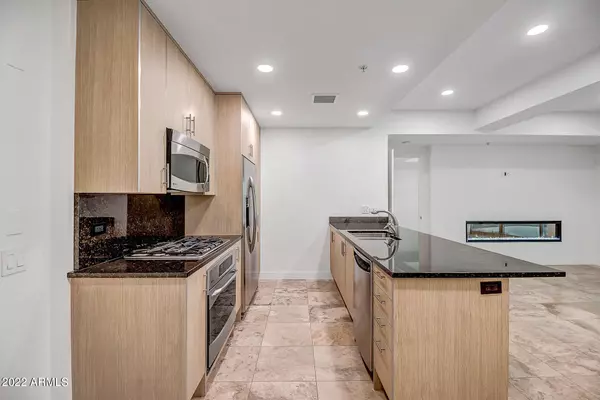 Scottsdale, AZ 85251,7121 E RANCHO VISTA Drive #1004