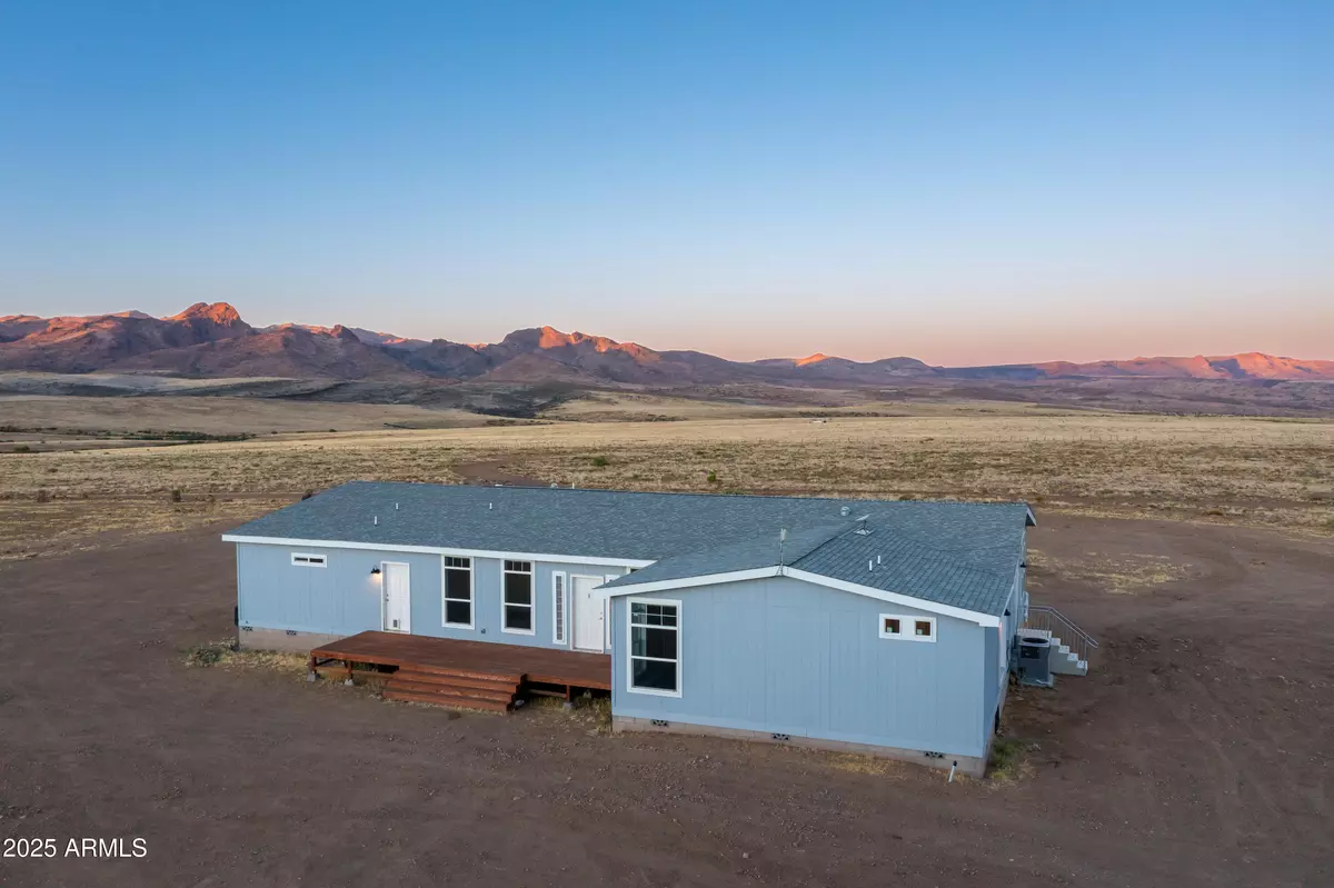 Wikieup, AZ 85360,19965 E Stargazer Drive