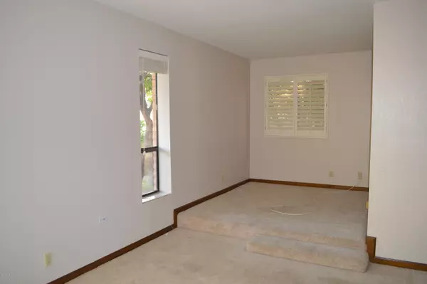 Phoenix, AZ 85022,801 E WALTANN Lane