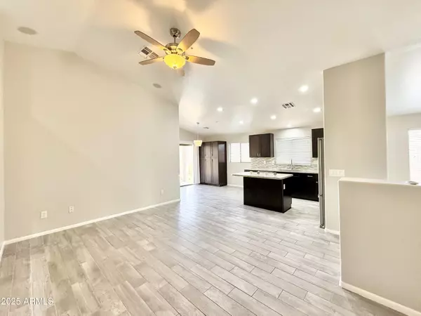 Scottsdale, AZ 85255,15723 N 102nd Street
