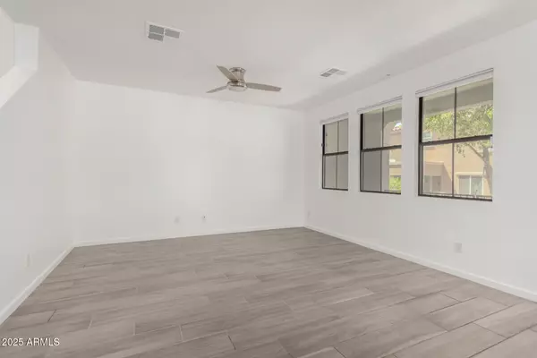 Phoenix, AZ 85042,3900 E BASELINE Road #163