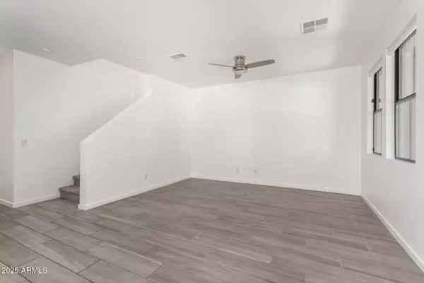 Phoenix, AZ 85042,3900 E BASELINE Road #163