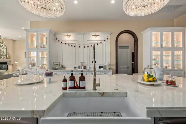 Waddell, AZ 85355,19248 W Alice Court