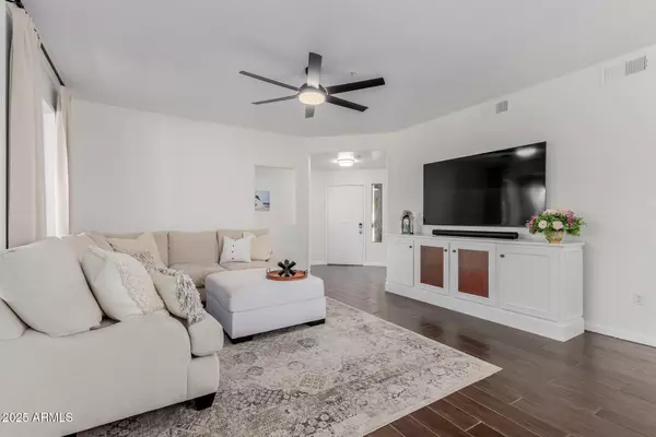 Scottsdale, AZ 85260,15252 N 100TH Street #1162