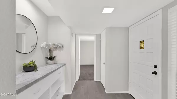 Phoenix, AZ 85021,8301 N 21ST Drive #F103