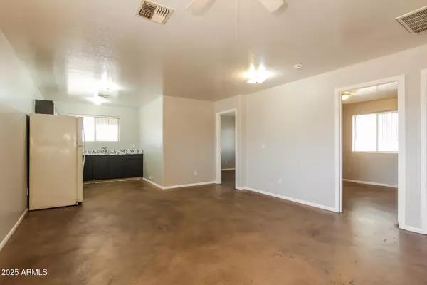 Phoenix, AZ 85003,918 S 1ST Avenue #2