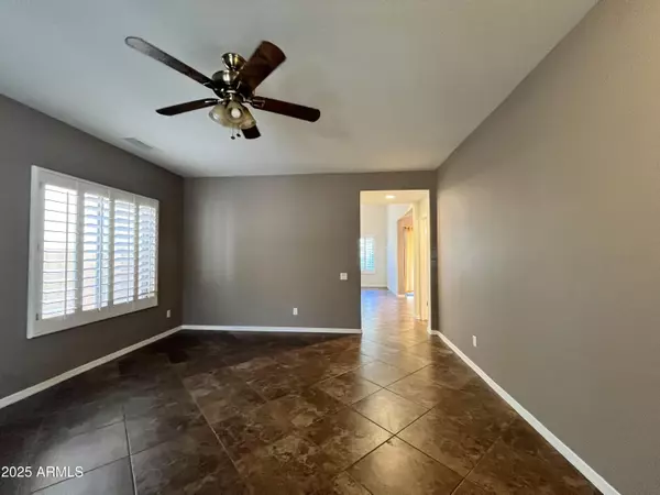 Phoenix, AZ 85023,2044 W LE MARCHE Avenue