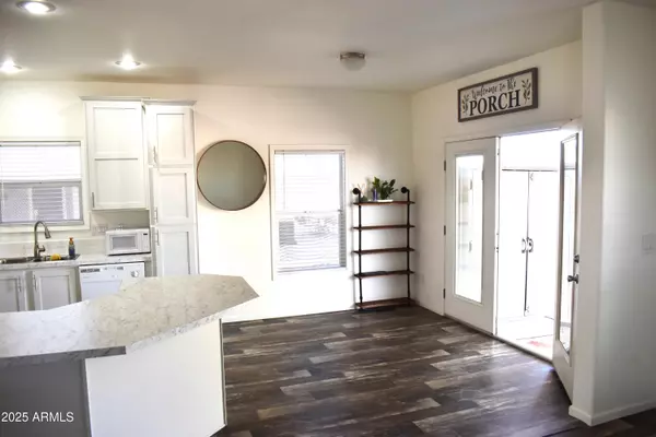 Mesa, AZ 85209,7259 E JUANITA Avenue