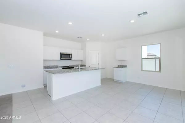 Laveen, AZ 85339,8125 S 64th Lane