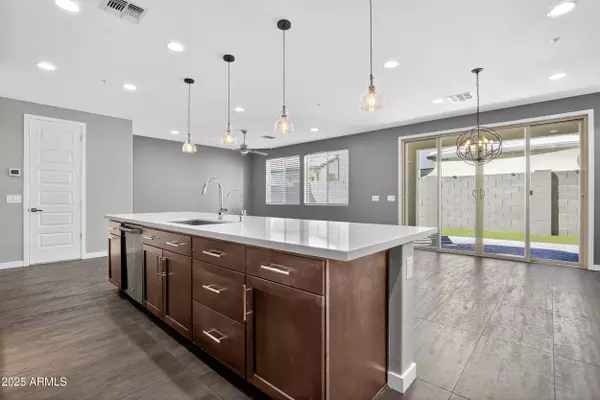 Phoenix, AZ 85085,2350 W GLORIA Lane