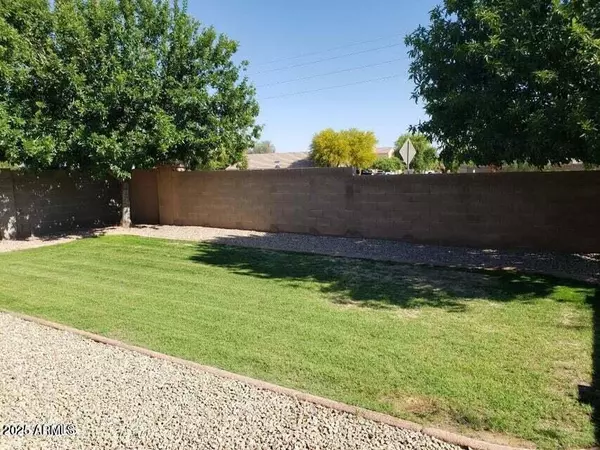 San Tan Valley, AZ 85143,1168 W DESERT HOLLOW Drive