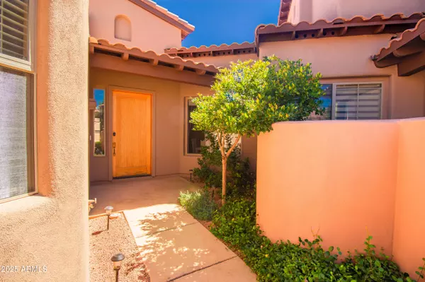 Sedona, AZ 86351,225 COLINAS --