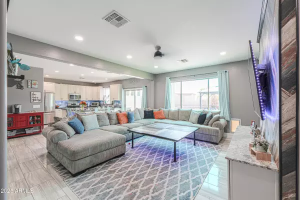 Maricopa, AZ 85138,40861 W BEDFORD Drive