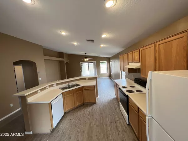 Phoenix, AZ 85041,2330 W MALDONADO Road