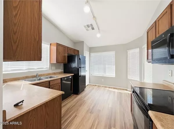 Tolleson, AZ 85353,9916 W SOUTHGATE Avenue