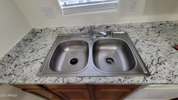 Phoenix, AZ 85021,2205 W MORTEN Avenue #1