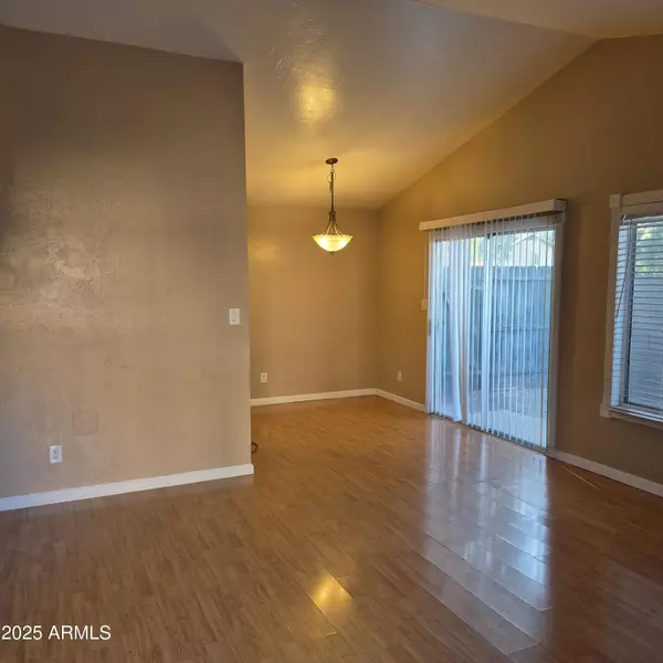 4834 W LOMA Lane, Glendale, AZ 85302
