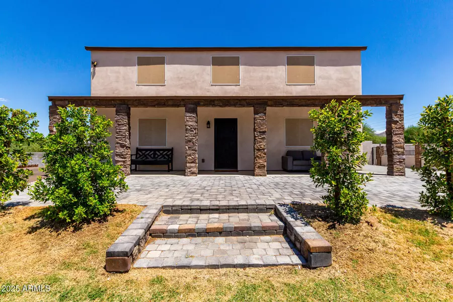 2056 W DOBBINS Road, Phoenix, AZ 85041