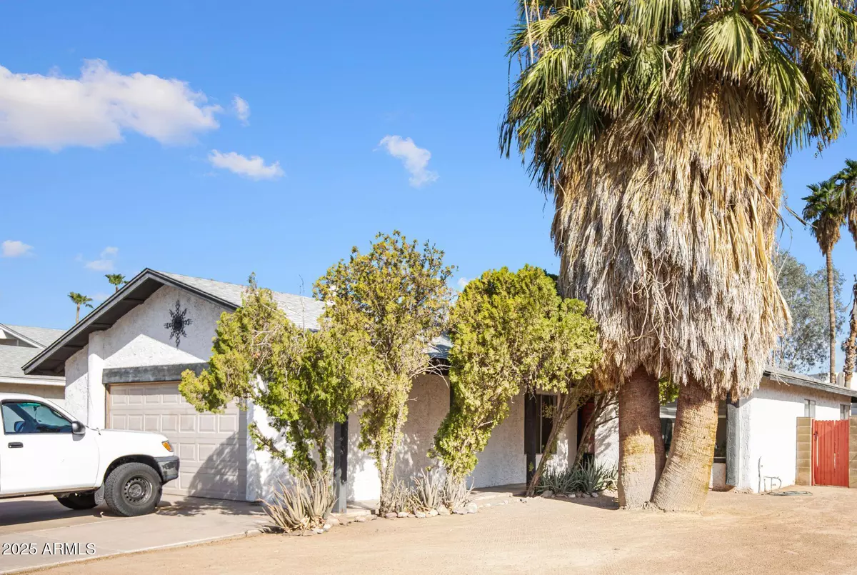 Mesa, AZ 85210,745 W GROVE Circle