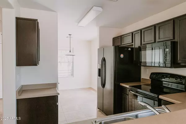 San Tan Valley, AZ 85143,1521 E MAYFIELD Drive